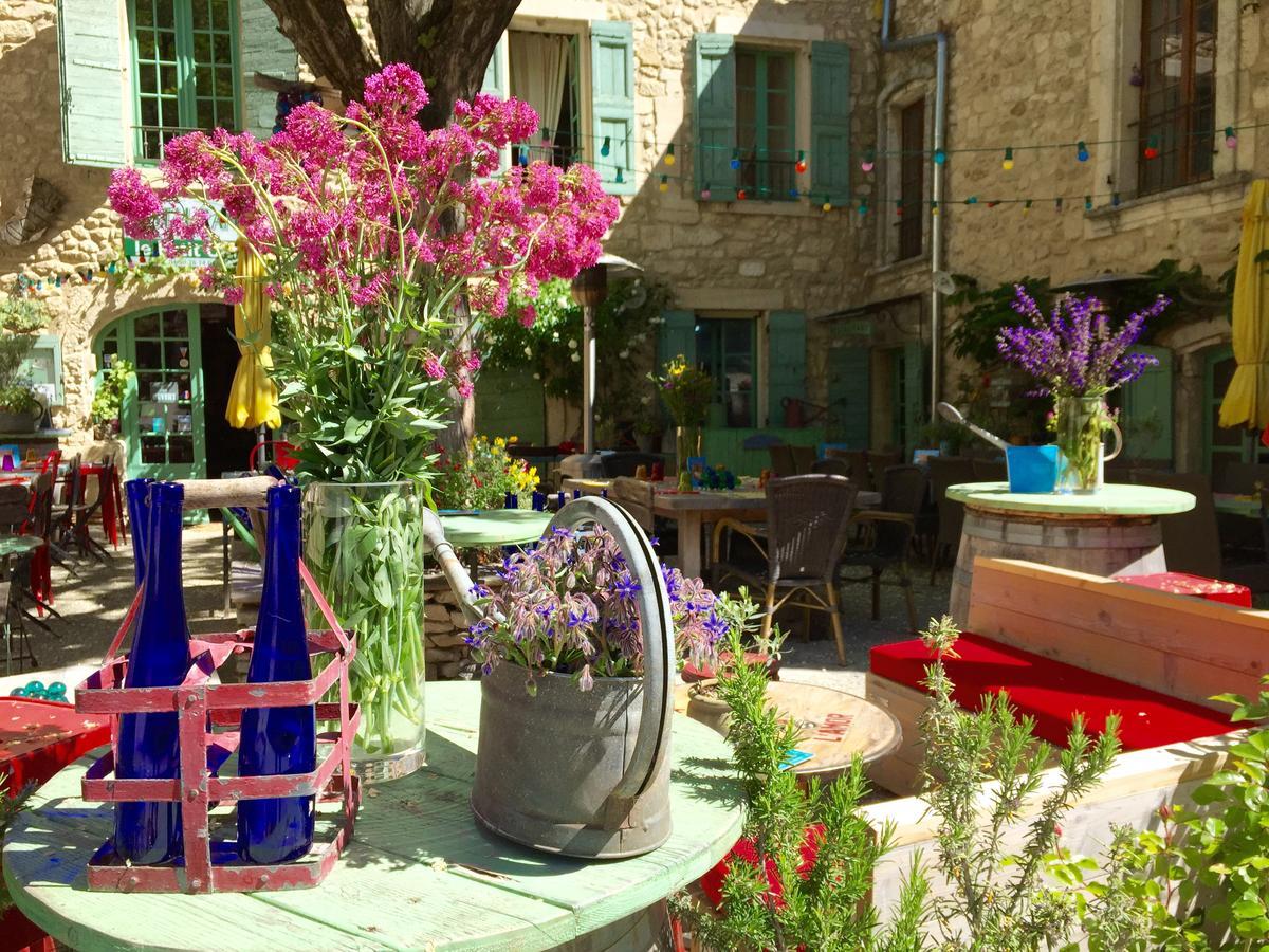 Bed and Breakfast Le Petit Cafe à Oppède Extérieur photo